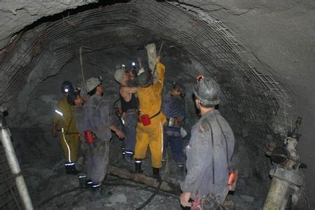 南平工程爆破中的危险因素分析以及应对工程爆破危险的措施